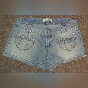 Leî shorts size 11